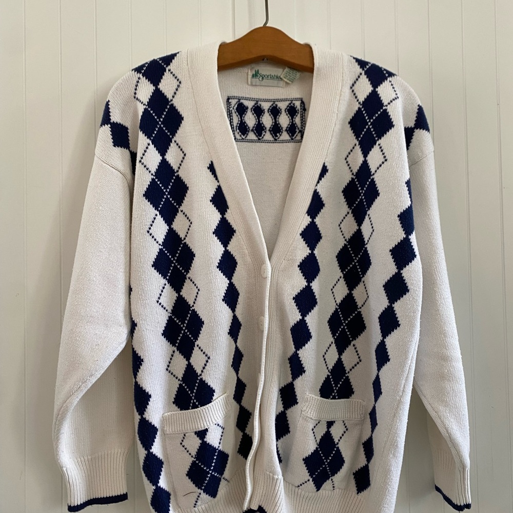 Vintage Preppy Grandpa Sportswear White and Blue Argyle Cardigan Sweater M